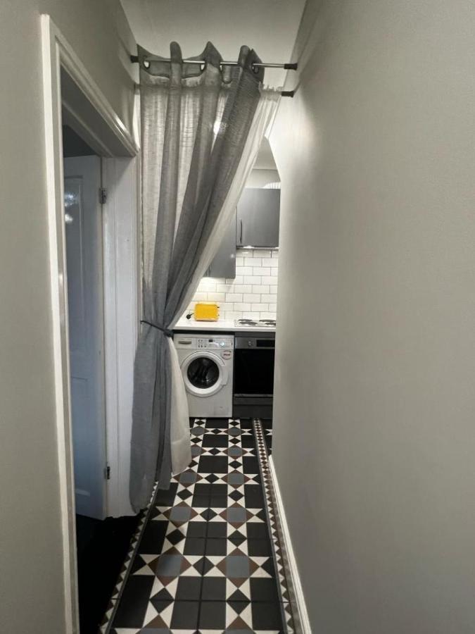Matipa-Given Apartments Eastleigh Southampton Buitenkant foto